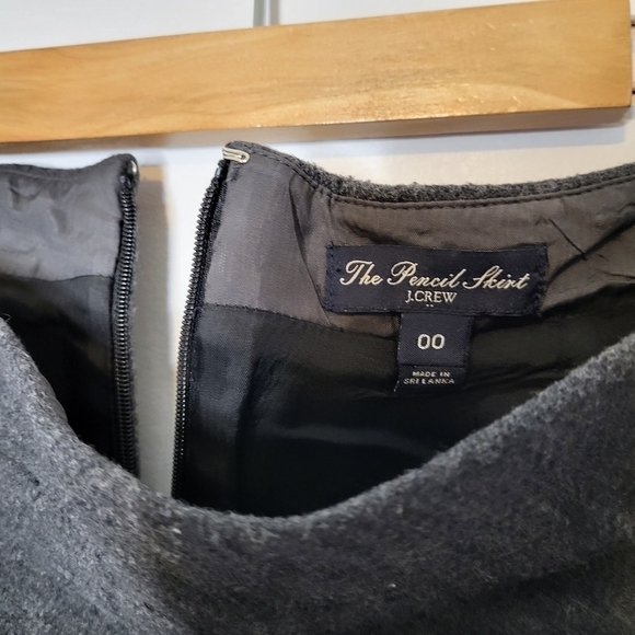 J.CREW "The Pencil Skirt" Wool Skirt  Size 00 - Picture 3 of 7
